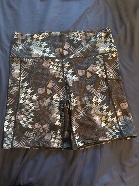 Constantly Varied Gear High Waist Skull Print Bike Shorts 5in XL